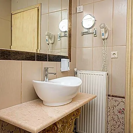 Parthenon Art Hotel-seaside Collection